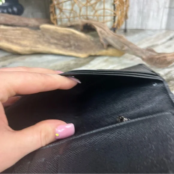 LOUIS VUITTON - Epi Brazza - Picture 14 of 15